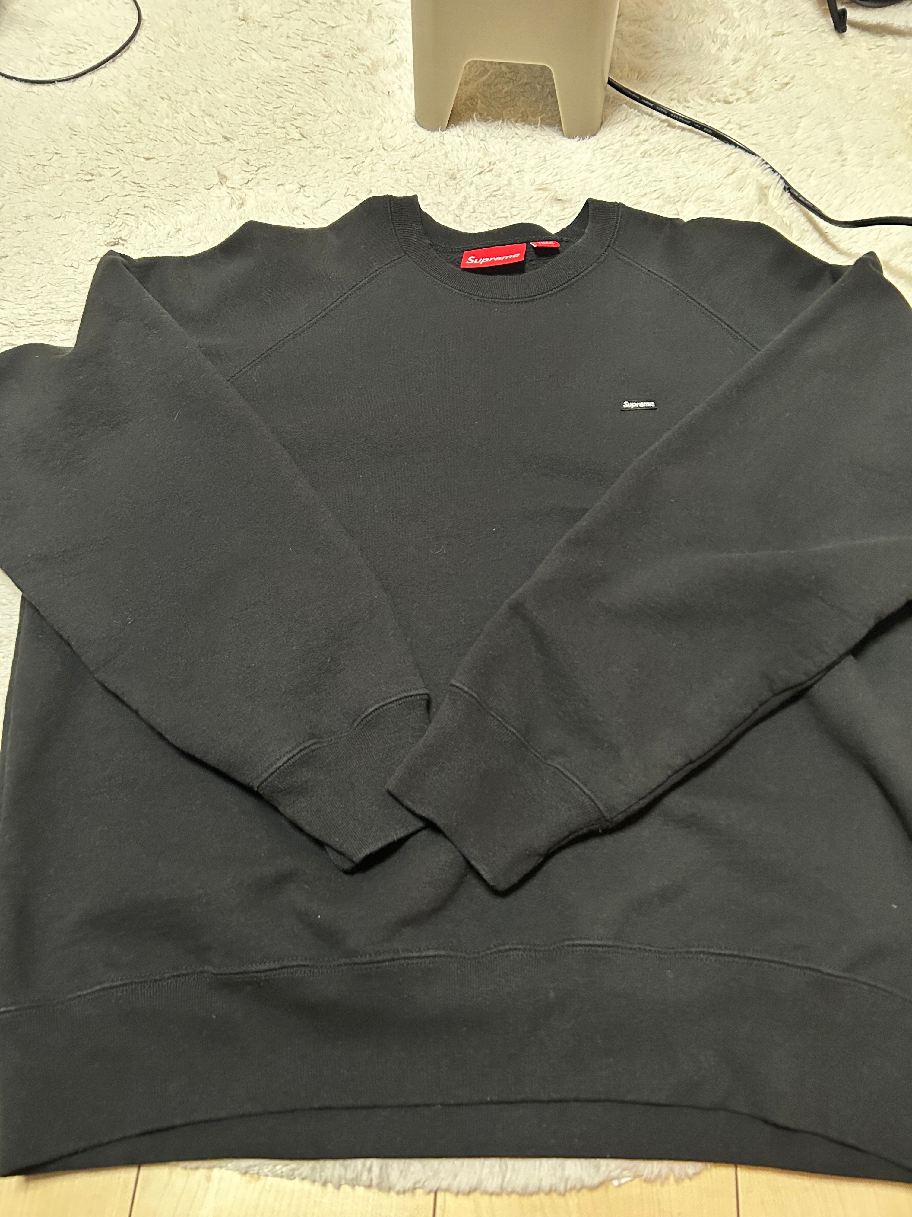 Supreme Small Box Raglan Crewneck 