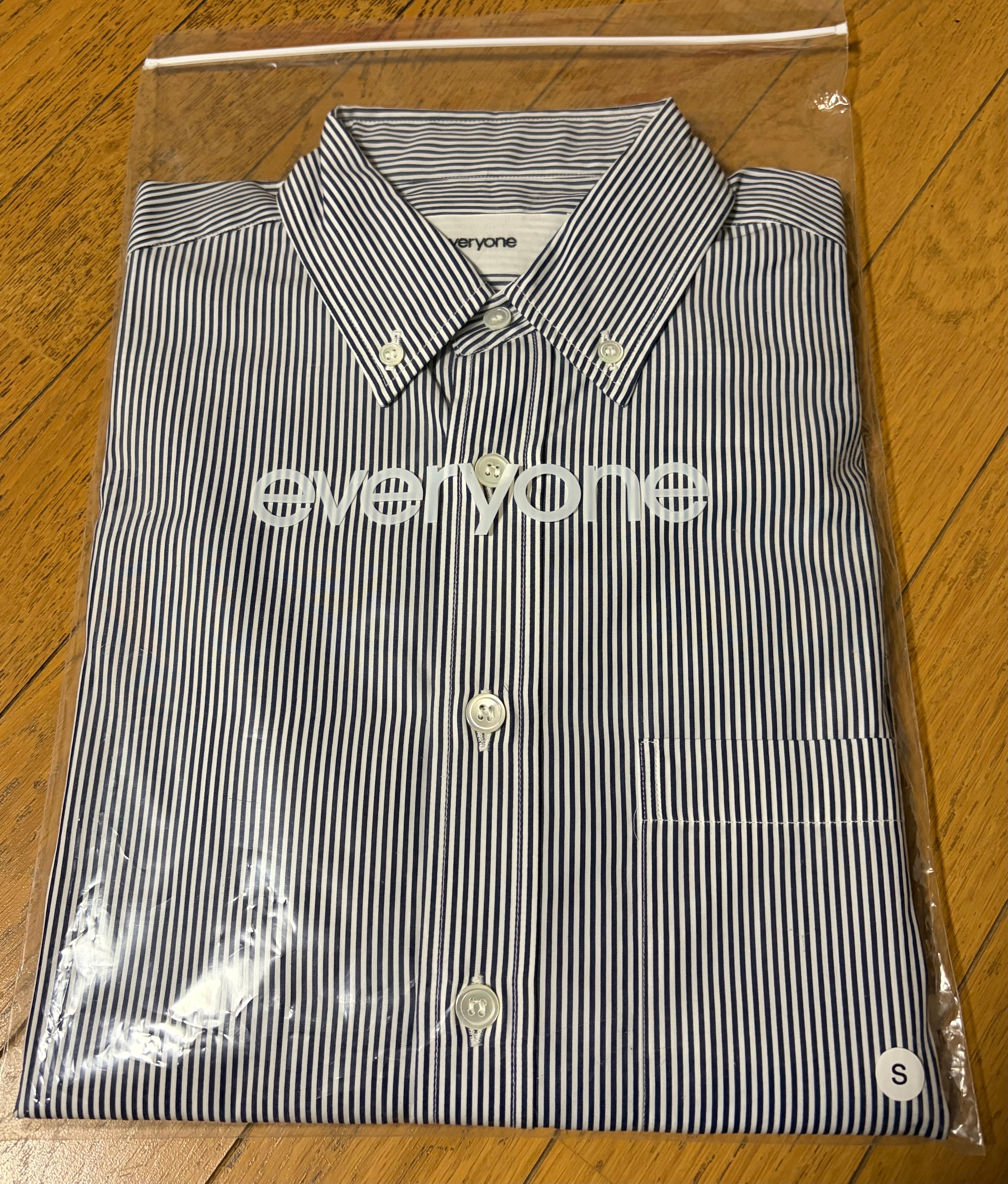 everyone Typewriter Regular Collar Shirt 