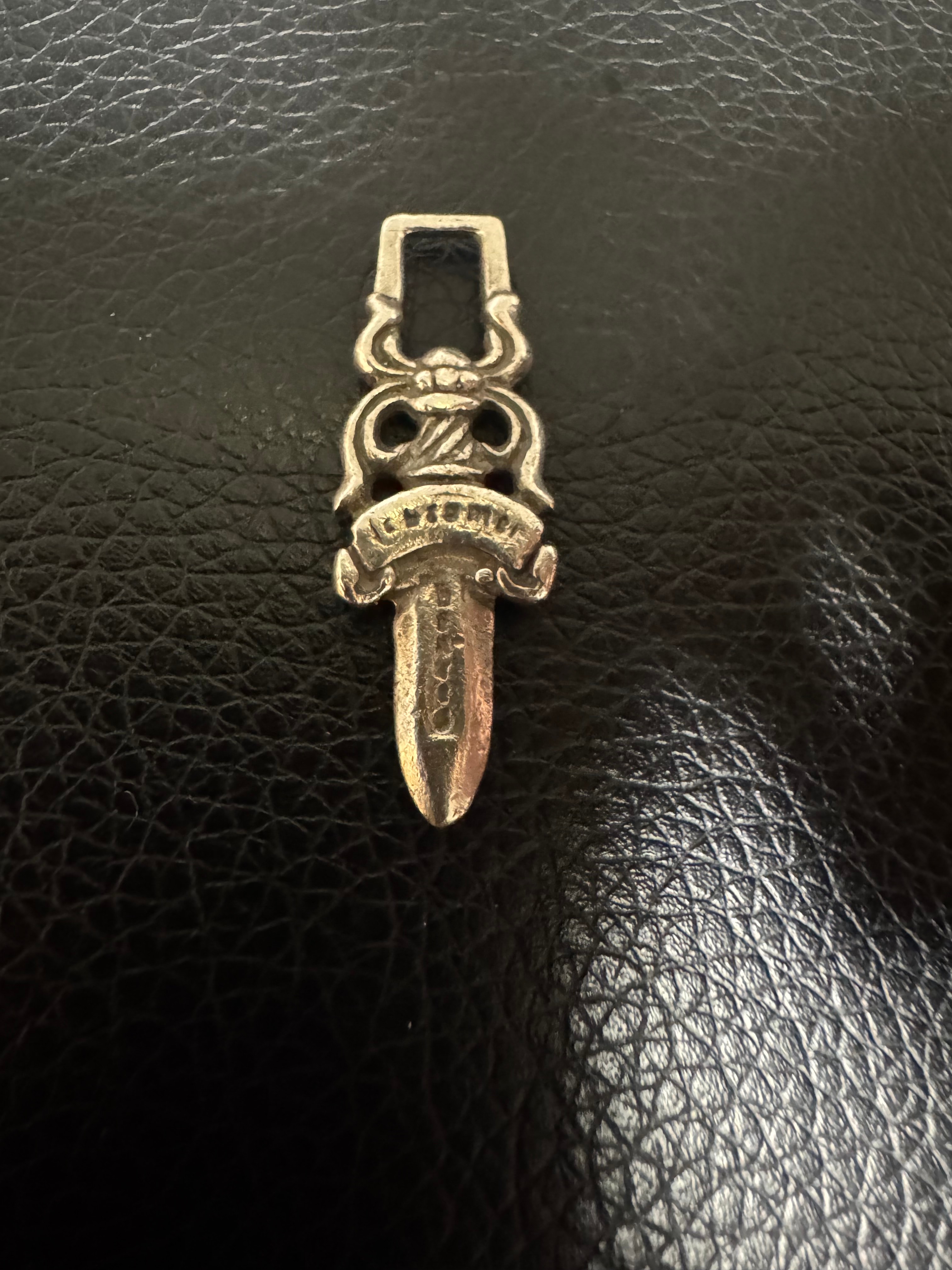 Chrome Hearts #5 Dagger Charm Zip 1 "Silver"
