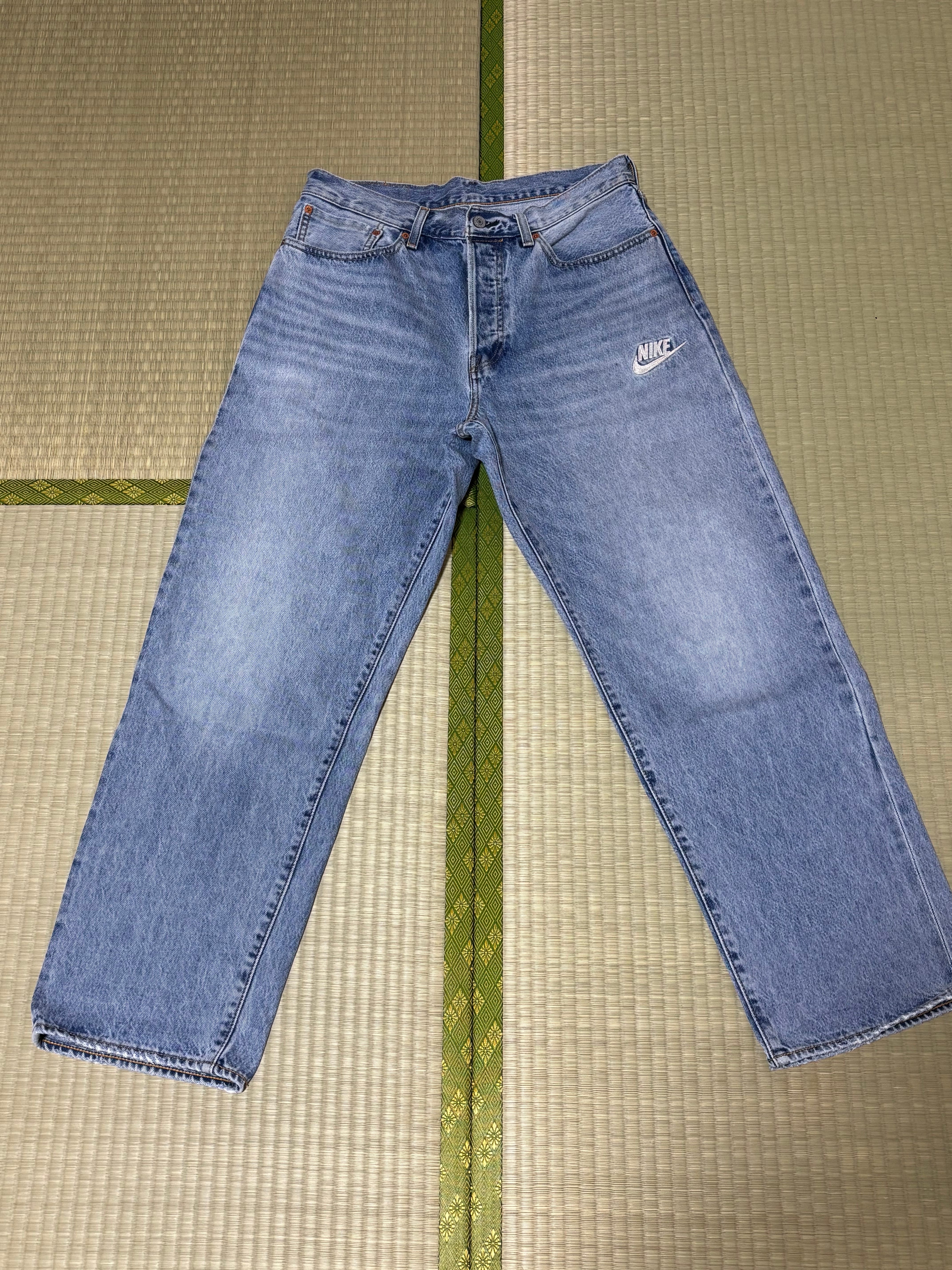 LEVI'S x Nike Baggy Jean "Light Indigo"