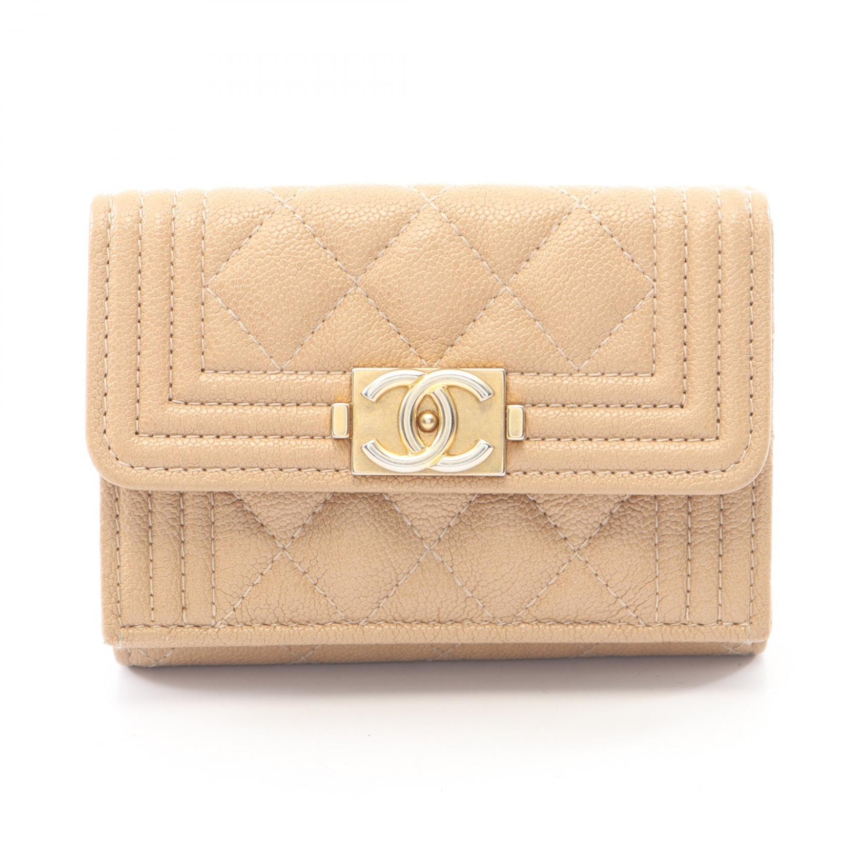 シャネル CHANEL ボーイシャネル 三つ折り財布 財布 キャビアスキン(グレインドカーフ) レディース ベージュ系 A84432 【中古】