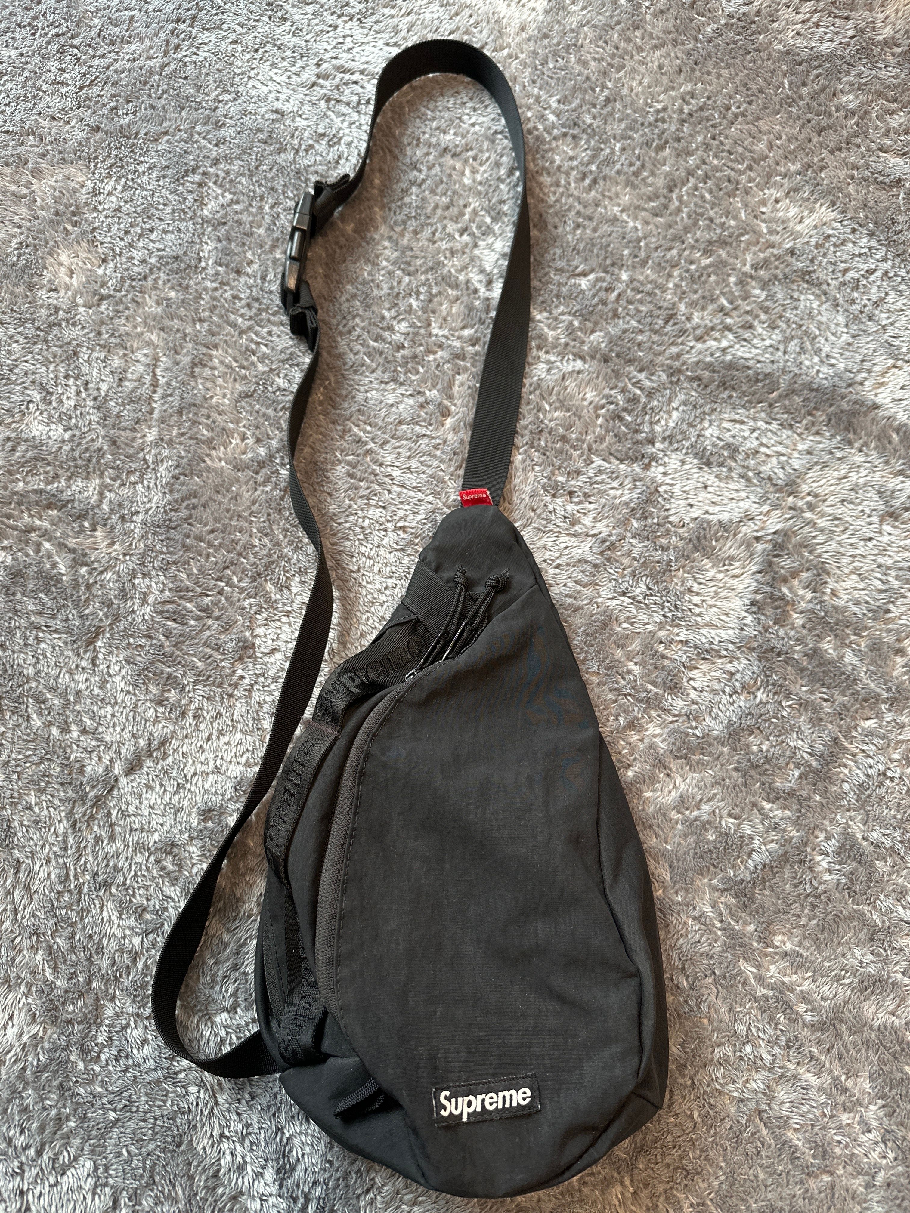 Supreme 20FW Sling Bag 4L 