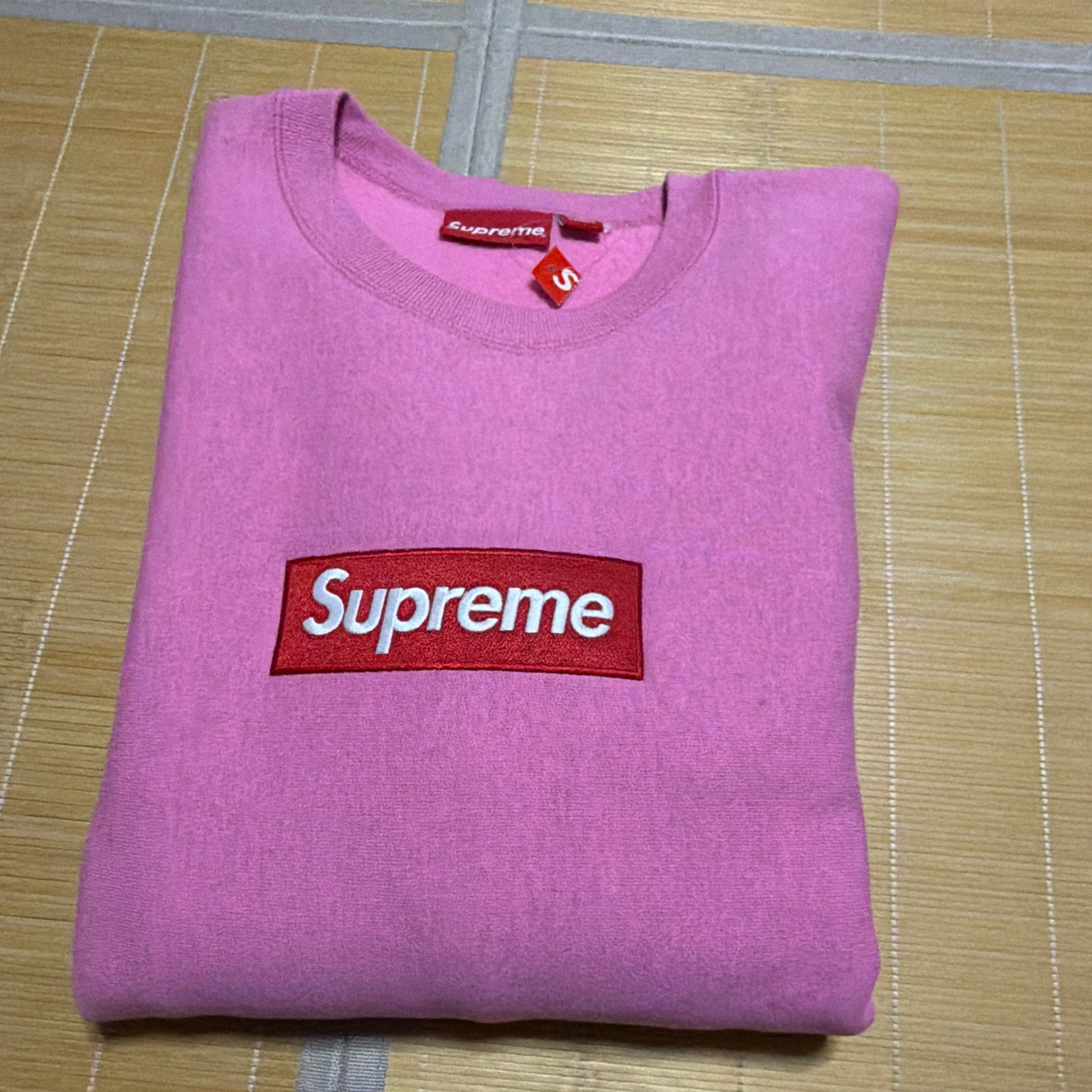 Supreme Box Logo Crewneck "Pink" (15FW)