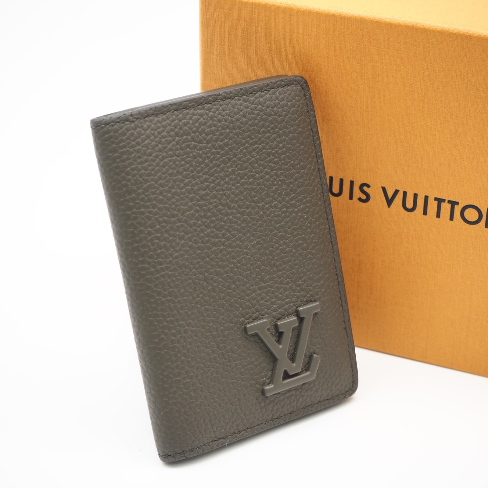 美品 LOUIS VUITTON ルイ・ヴィトン LVアエログラム オーガナイザードゥポッシュ M82277 カードケース カーキ カウハイド メンズ
