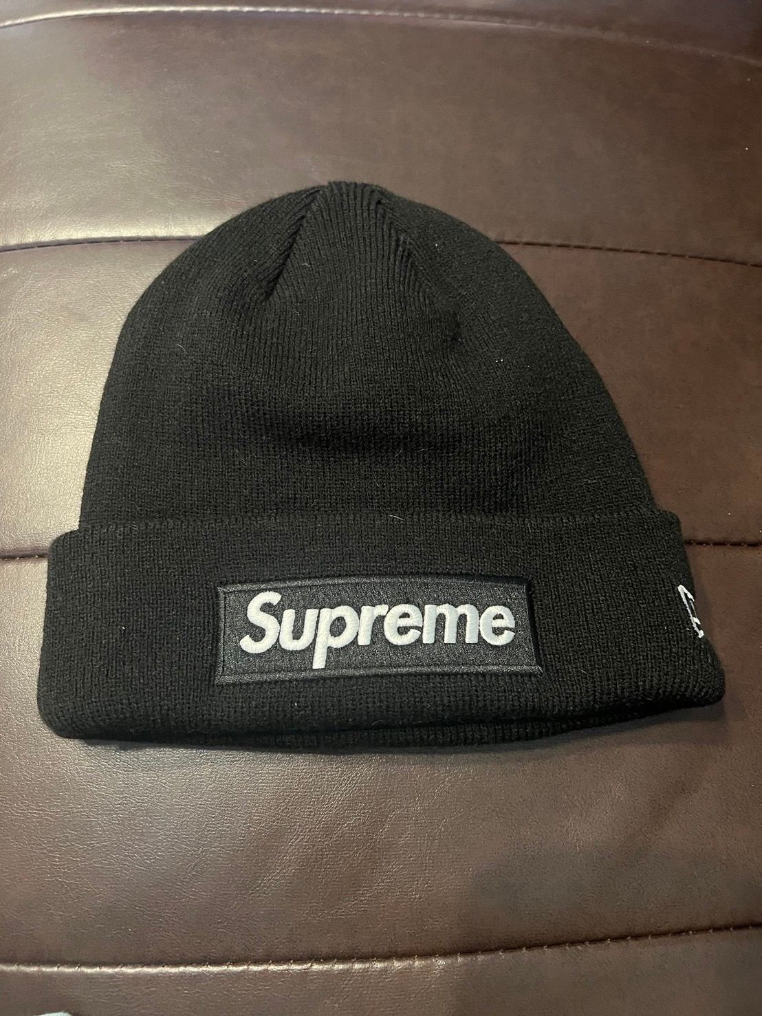 Supreme New Era® Box Logo Beanie "Black" (21FW)