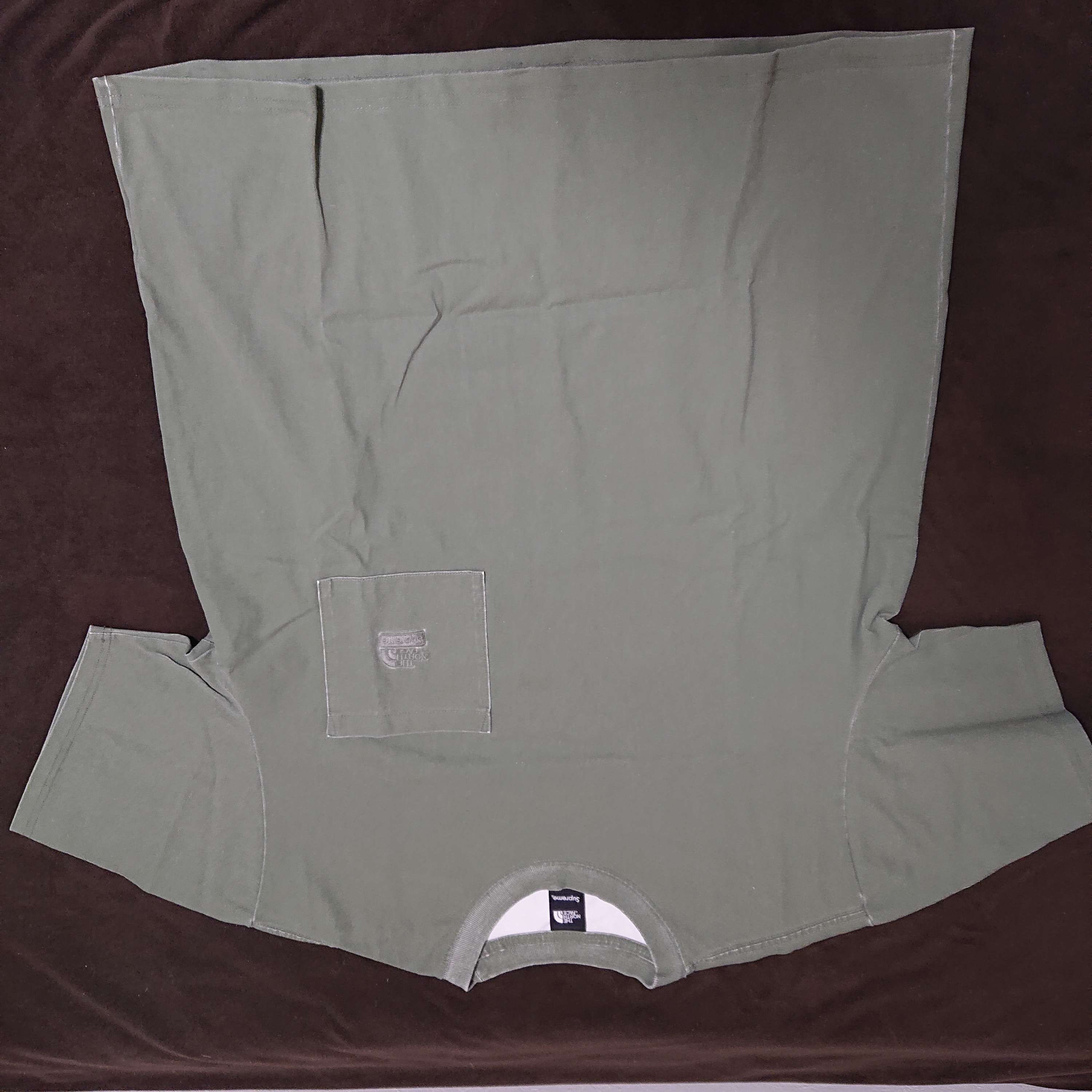 Supreme x The North Face Pigment Printed Pocket Tee "Olive"