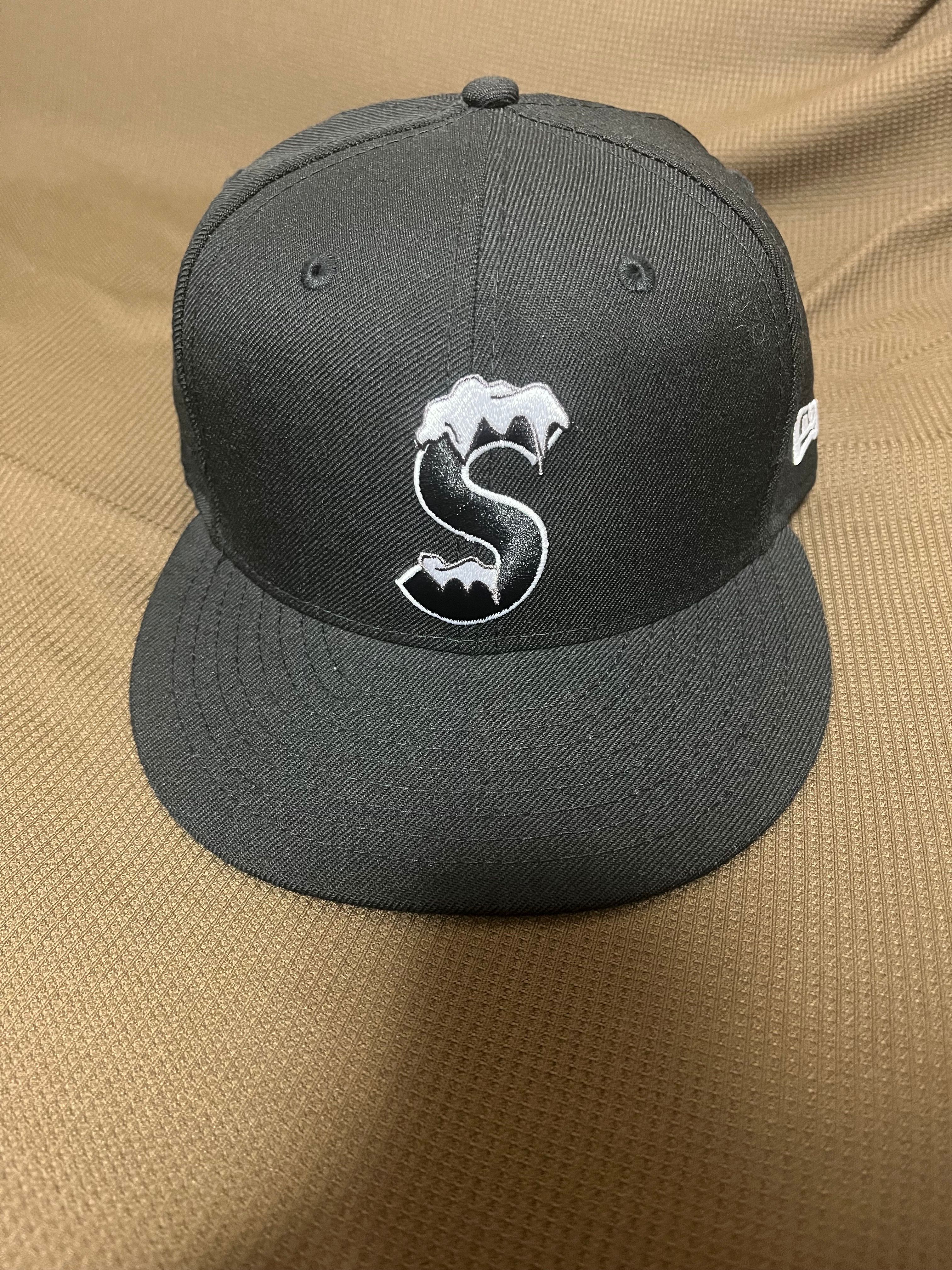 Supreme S Logo New Era® "Black" (20FW)