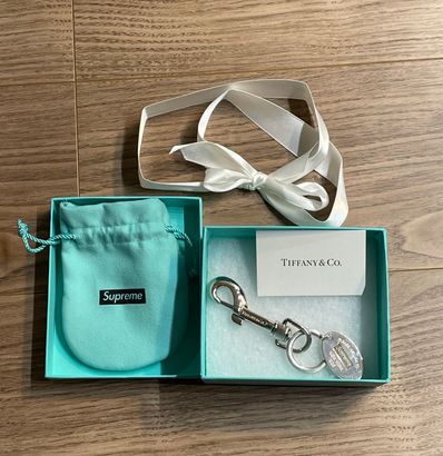 Supreme / Tiffany & Co. Return to Tiffany Oval Tag Keyring "Silver"