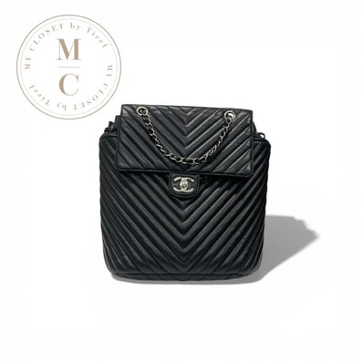 シャネル CHANEL バッグ バックパック リュック ブラック 黒 シルバー シェブロン Vステッチ ココマーク ターンロック チェーン