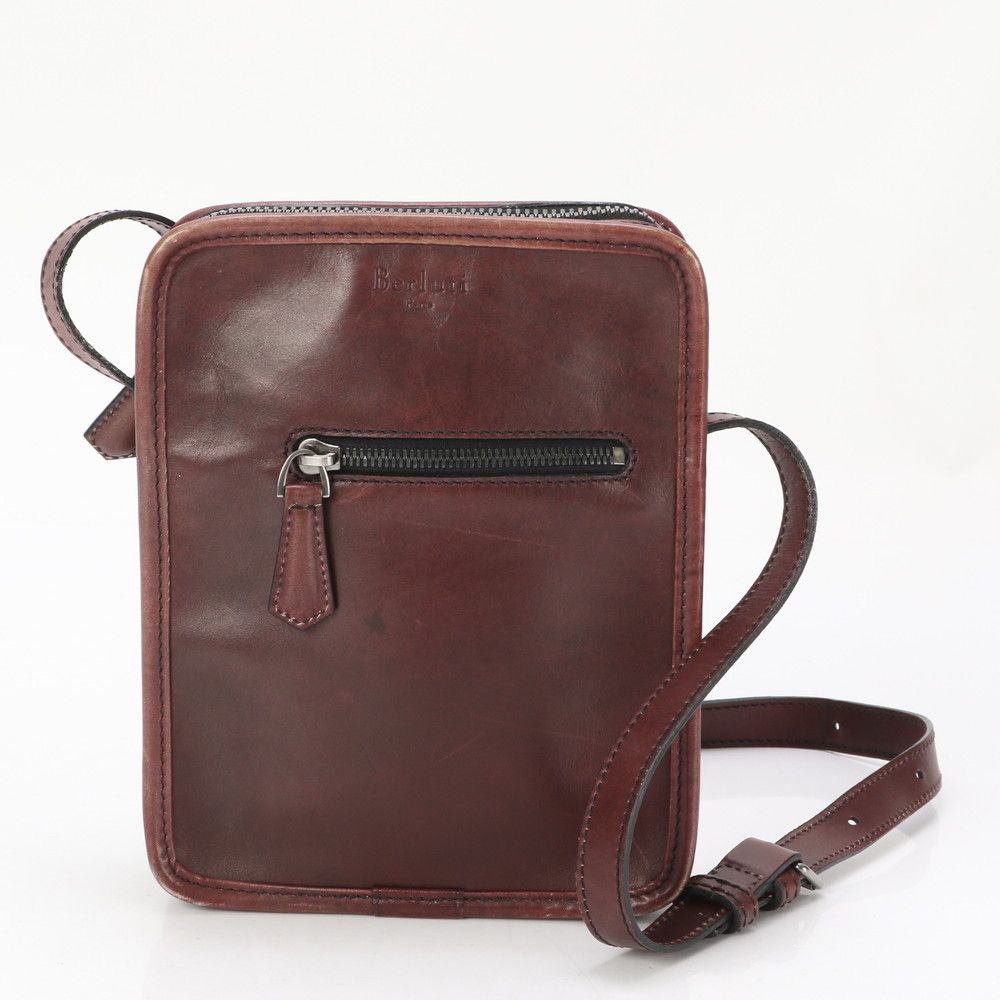 ■美品 ベルルッティ ジャーナリストショルダーバッグ レザー