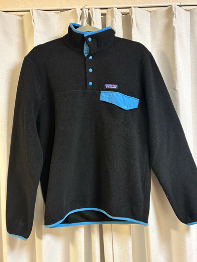 patagonia パタゴニア シンチラスナップT サイズS 黒 ブラック 水色 フリース