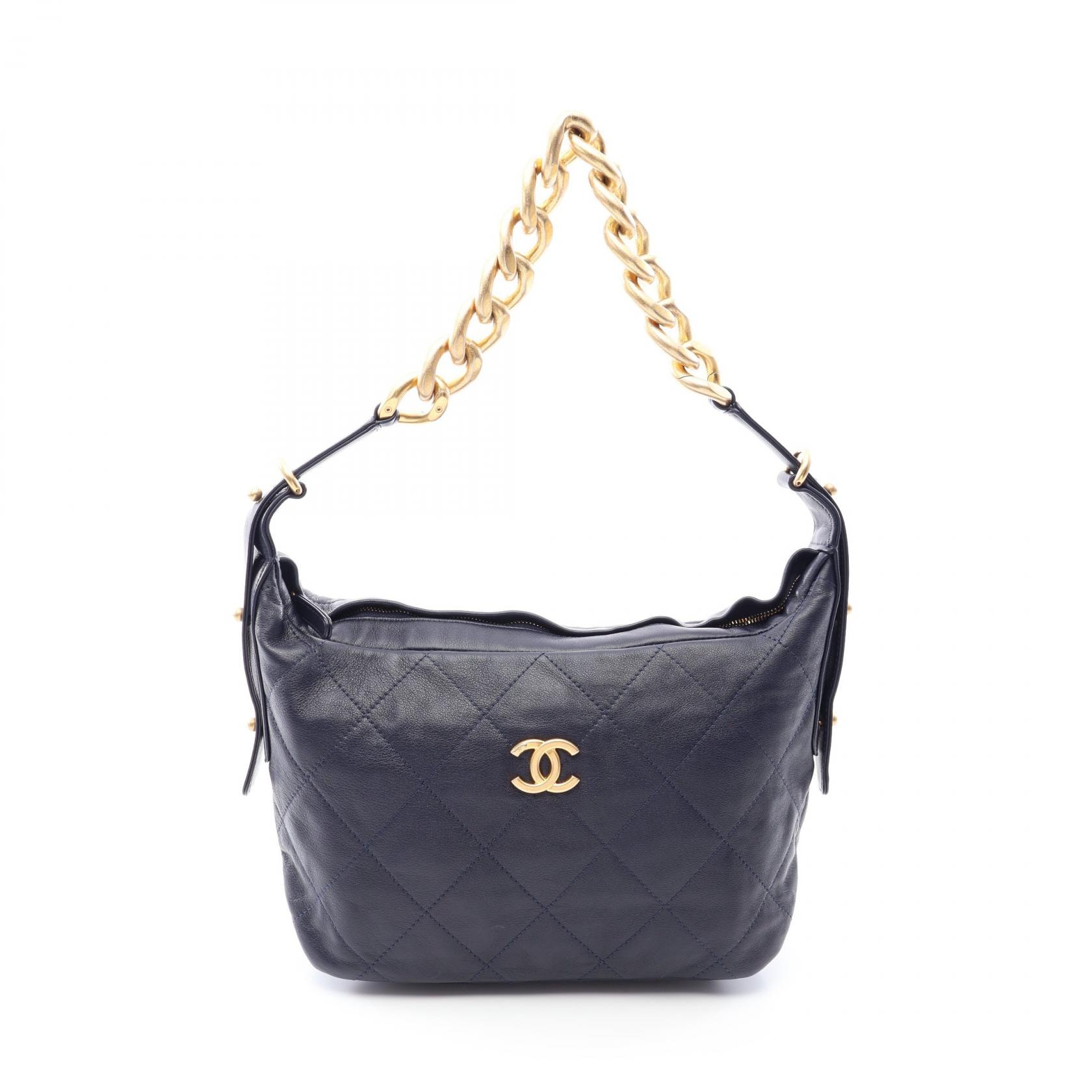 シャネル CHANEL マトラッセ ショルダーバッグ バッグ レザー レディース ネイビー系 AS2910 【中古】