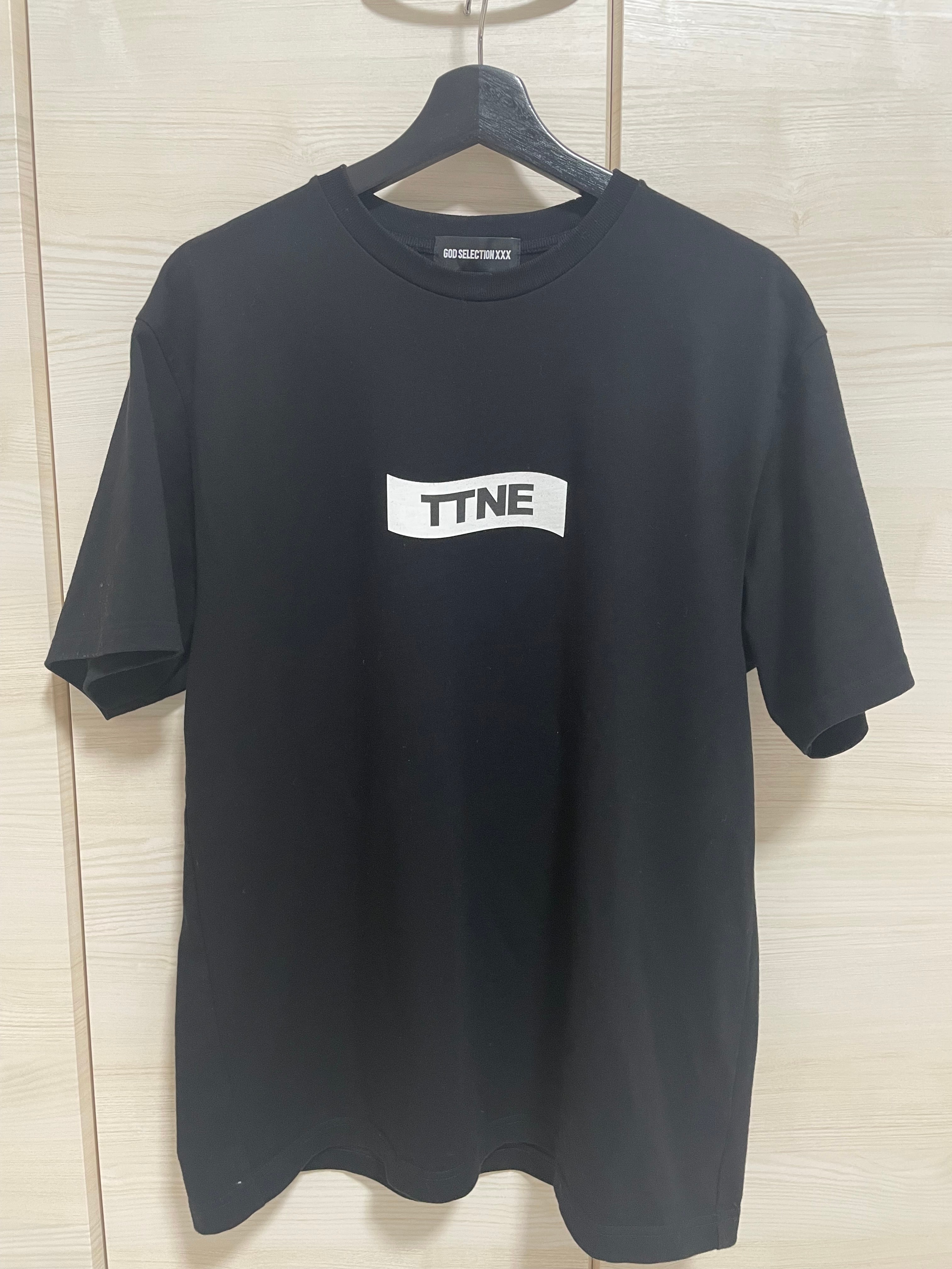 ゴッド セレクション XXX x TTNE Tシャツ GX-A24-TNST-01 "ブラック"