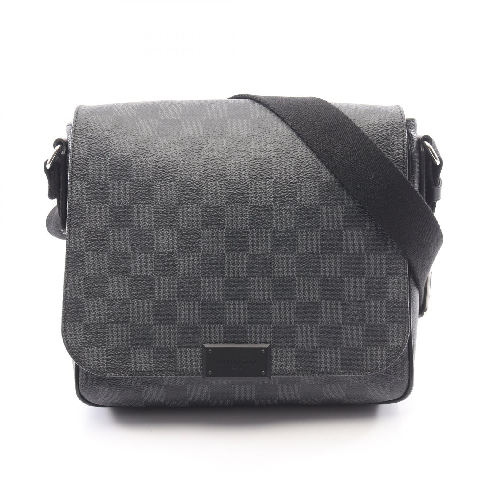 ルイ・ヴィトン LOUIS VUITTON ディストリクトPM ダミエグラフィット ショルダーバッグ バッグ PVCコーティングキャンバス レザー メンズ ブラック系 N41260 【中古】
