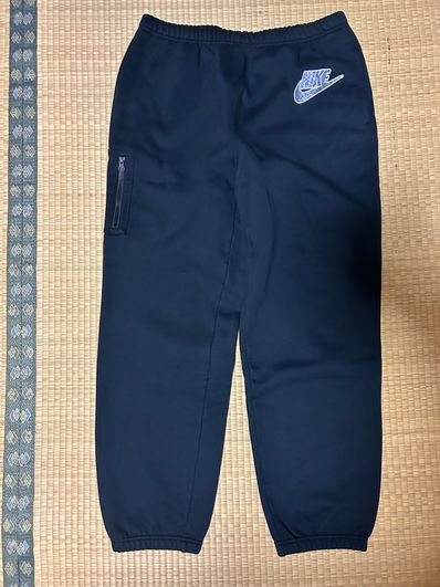 Supreme / Nike® Cargo Sweatpant "Black"