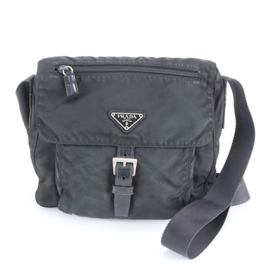 プラダ テスート ナイロントライアングルロゴショルダーバッグ