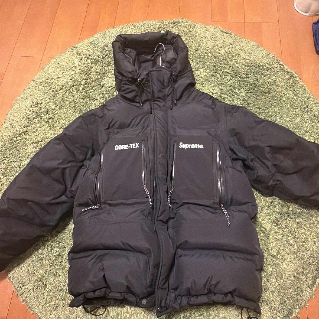 Supreme GORE-TEX 700-Fill Down Parka "Black"