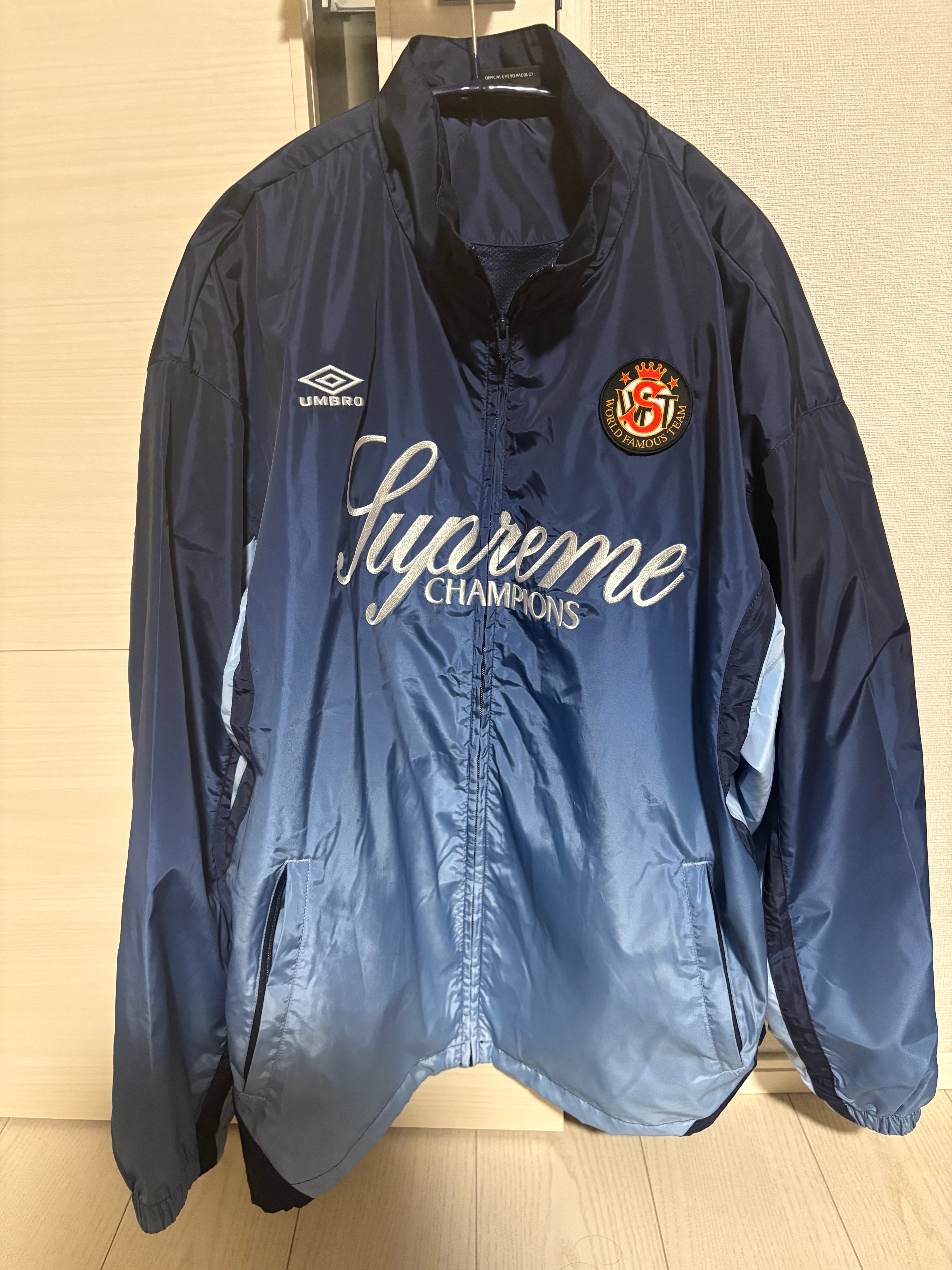 Supreme x Umbro Gradient Track Jacket "Navy"