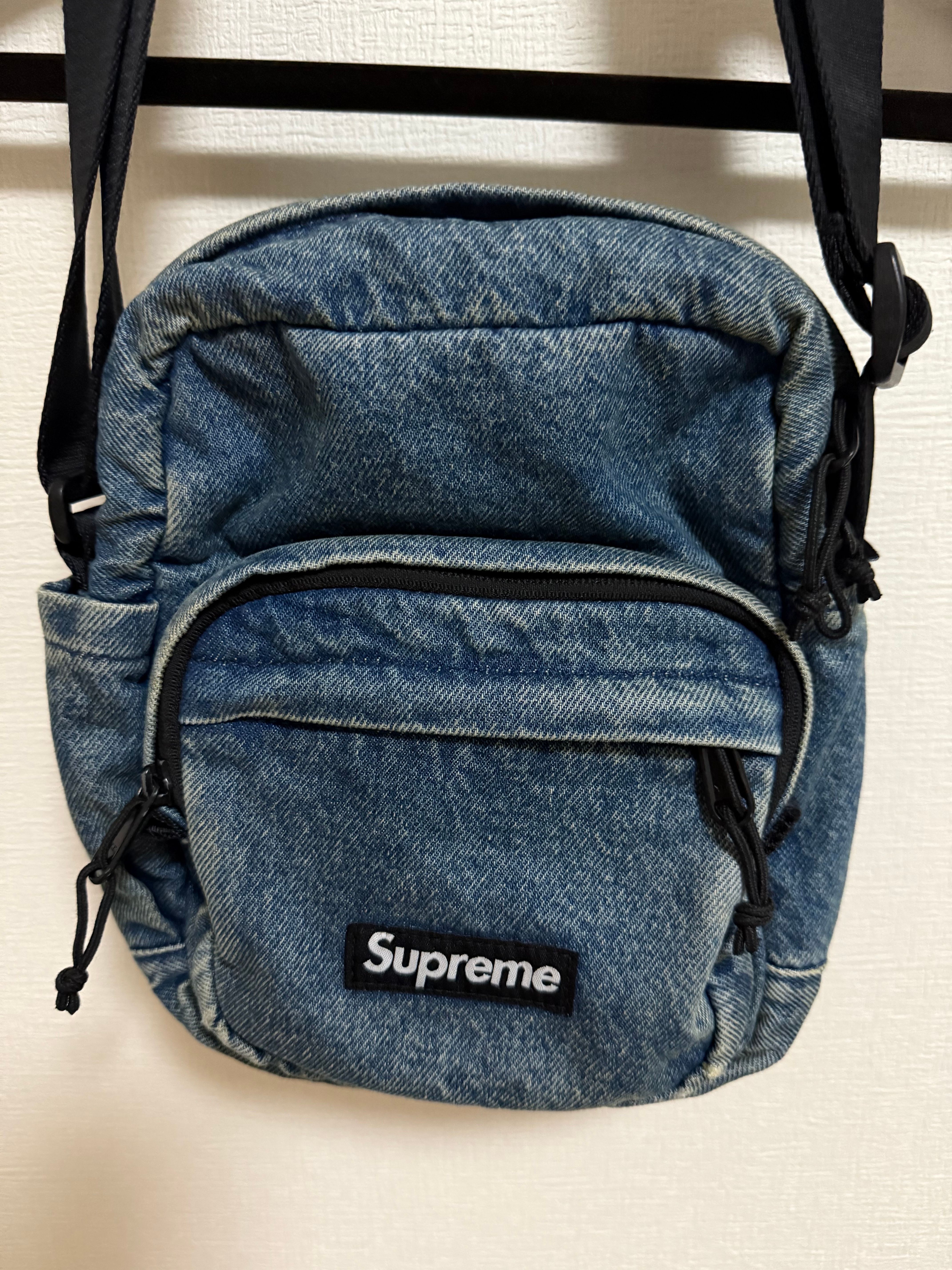 早い者勝ち！シュプリーム デニム ショルダーバッグ \"ウォッシュドインディゴ\" Supreme デニムショルダーバッグ ウォッシュドインディゴ Denim