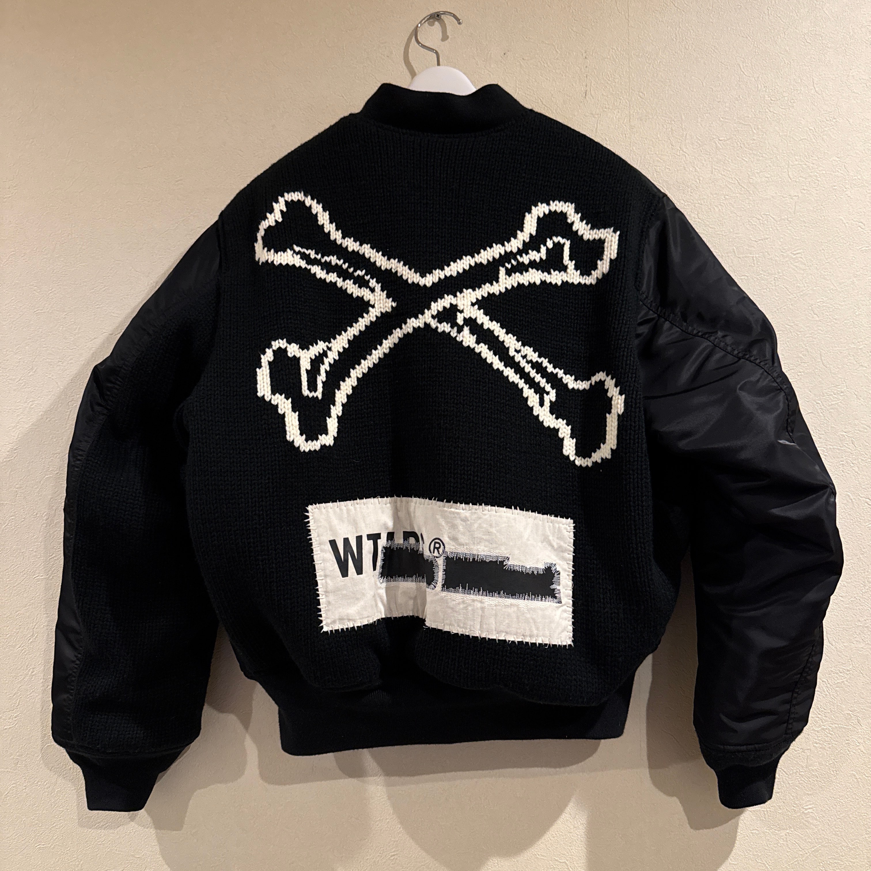 ダブルタップス x アルファ MA-1 コアスペック "ブラック" 252USALD-JKM01S