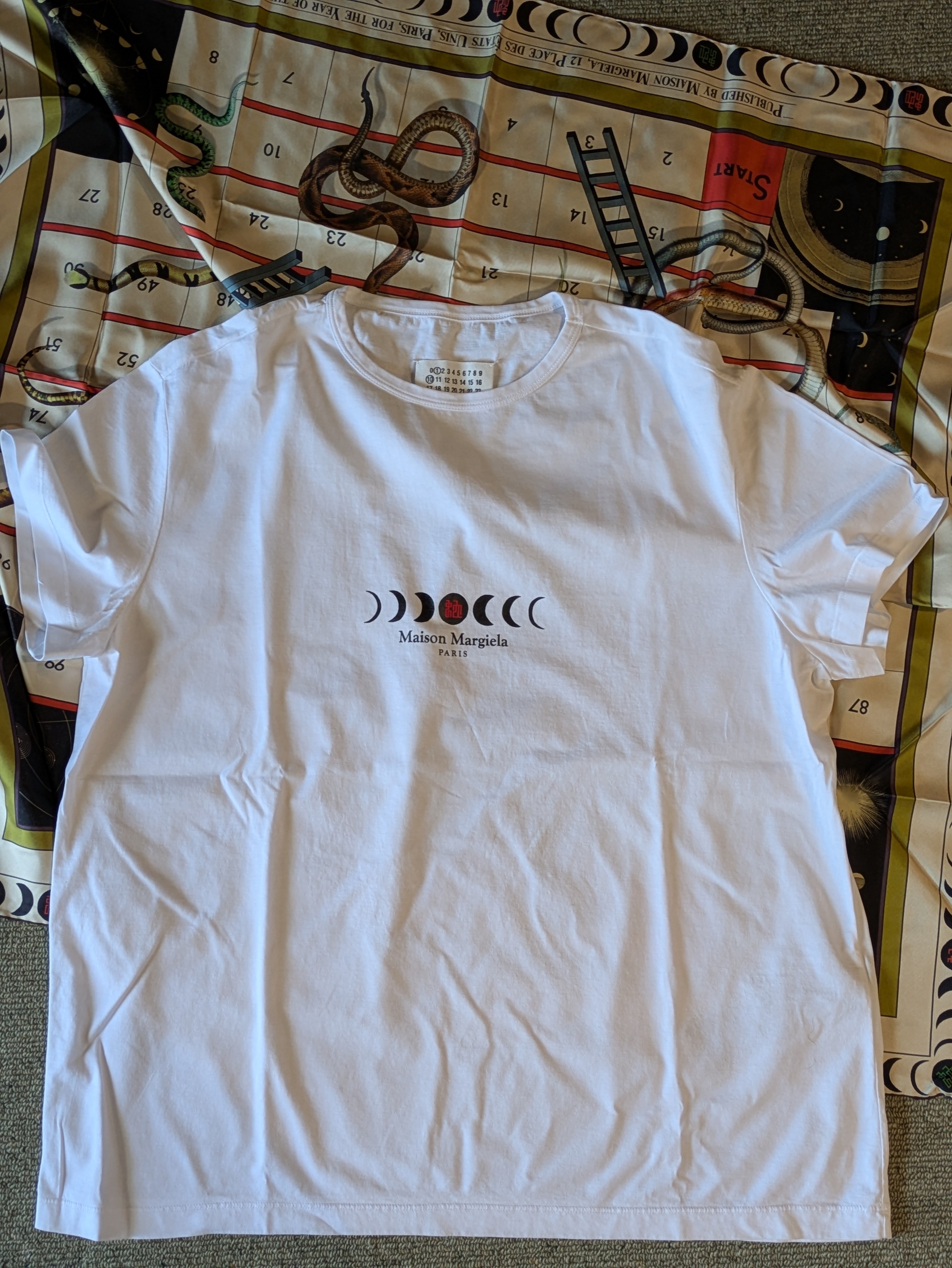 入手困難 店頭に並びません メゾンマルジェラ T シャツ