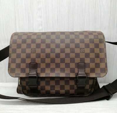 Louis Vuitton Melville Damier Ebene