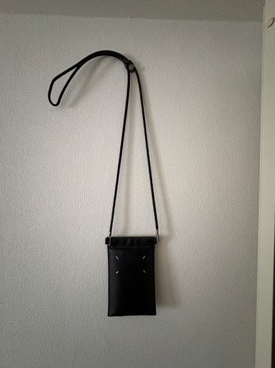 Maison Margiela Four Stitches Phone Holder "Black"