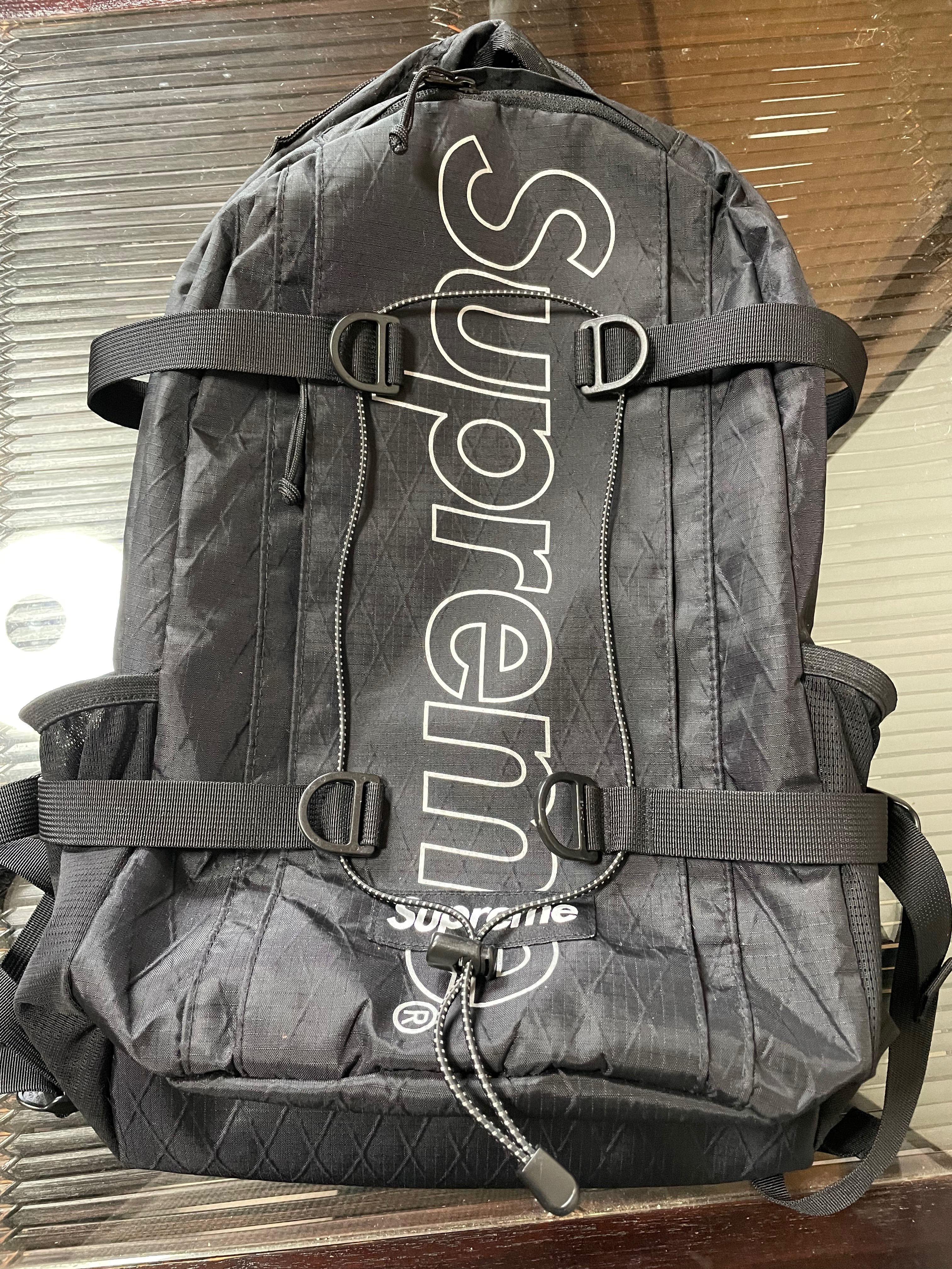 Supreme 18FW Backpack "Black"