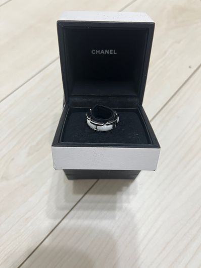 シャネル CHANEL ウルトラリング セラミック ホワイト