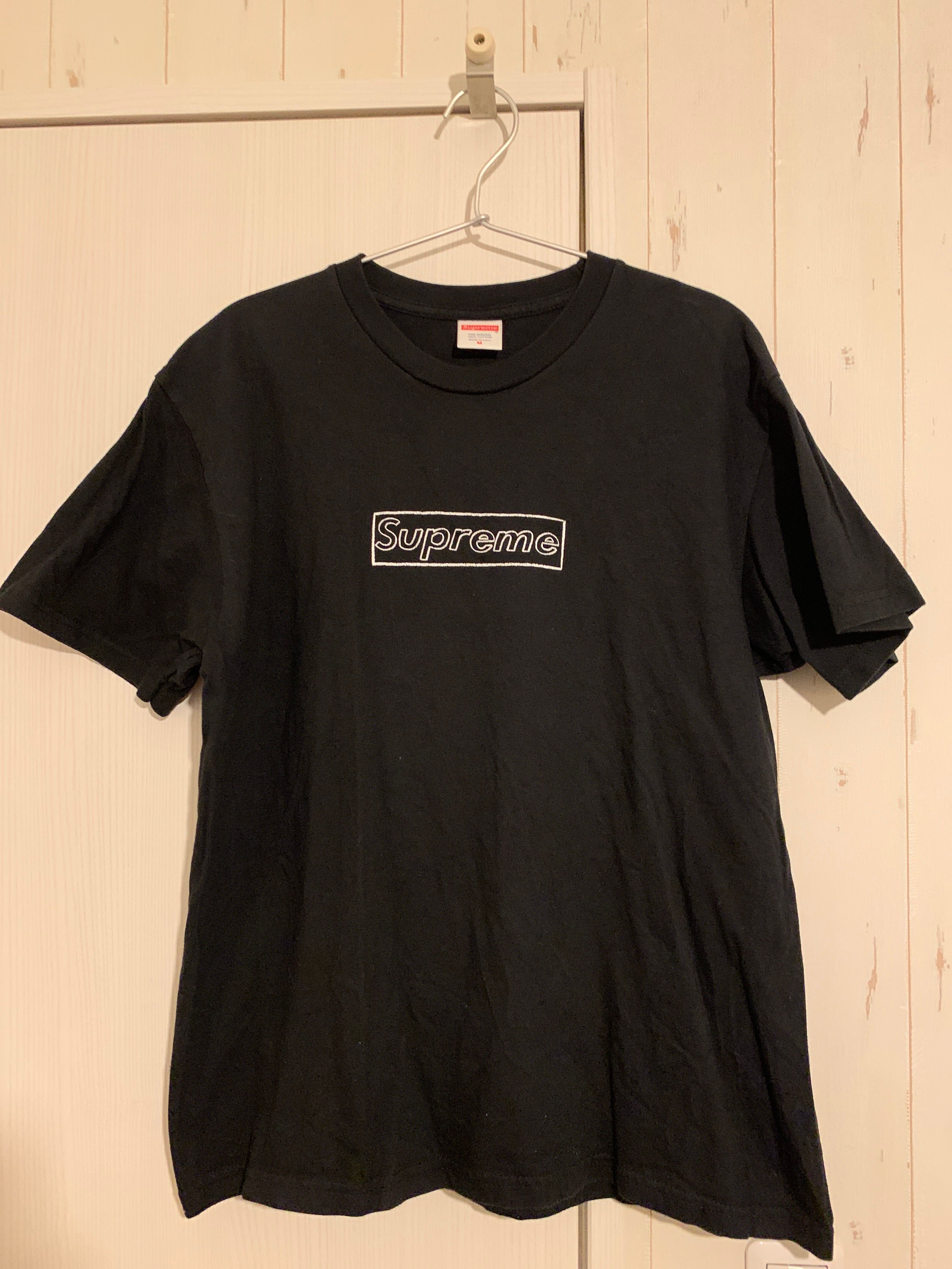 Supreme KAWS Chalk Logo Tee "Black"
