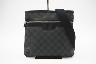 美品 LOUIS VUITTON ルイ・ヴィトン グラフィット トマス N58028 ショルダーバッグ ブラック グレー コーティングキャンバス メンズ