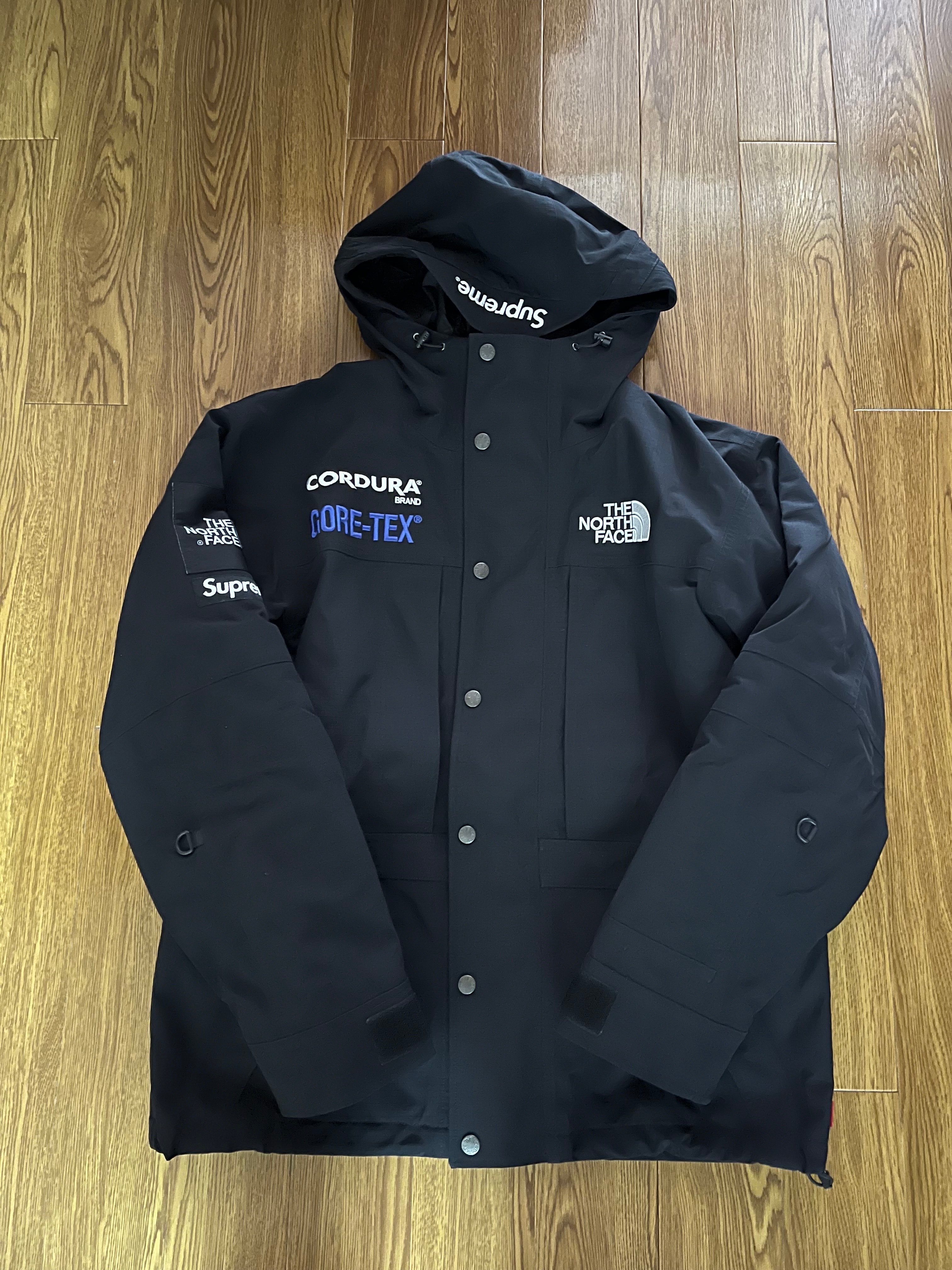 シュプリーム ザノースフェイス エクスペディション ジャケット "ブラック"