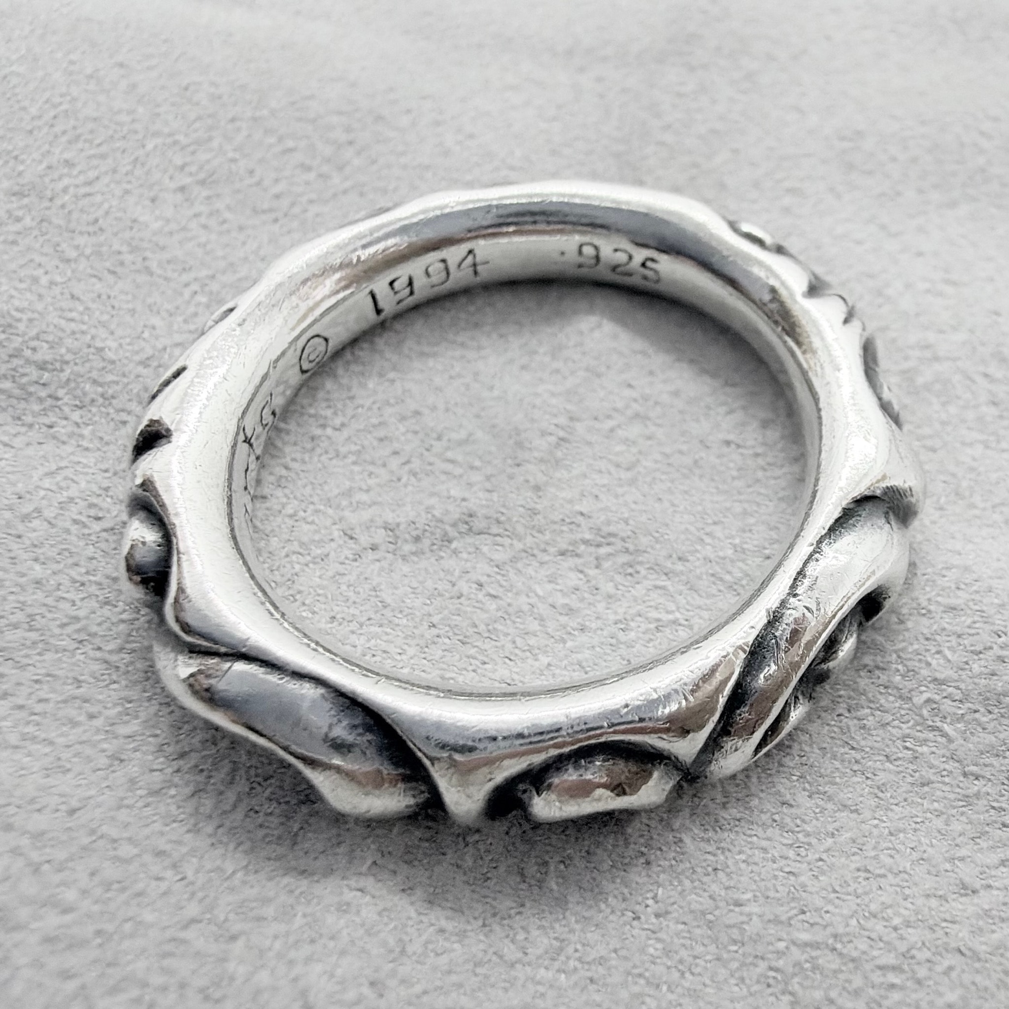 Chrome Hearts Scroll Band Ring "Silver"