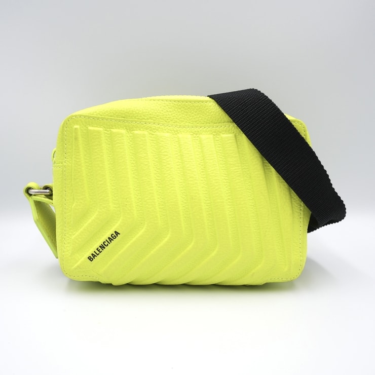 B (目立った傷や汚れなし)】BALENCIAGA（バレンシアガ）カー カメラ