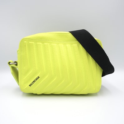 BALENCIAGA(バレンシアガ)カー カメラバッグ ショルダーバッグ ネオンイエロー レザー ブラックストラップ シルバー金具 レディース【中古】