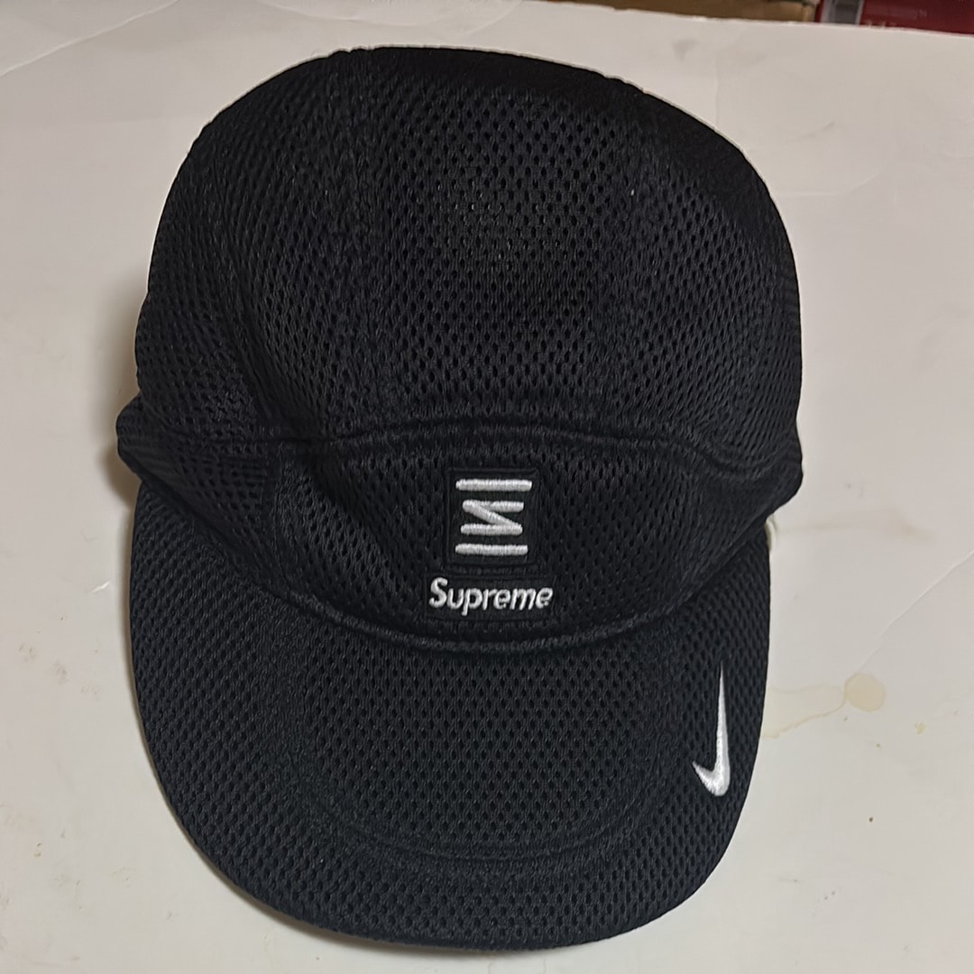 Supreme / Nike Shox Running Hat "Black"