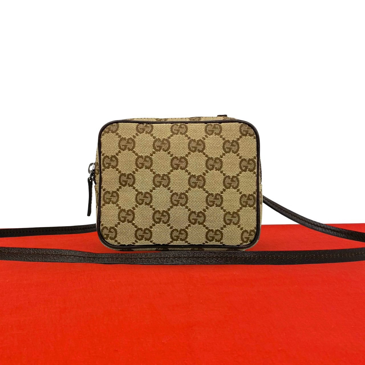 GUCCI グッチ GG ロゴ 柄 キャンバス レザー ショルダーバッグ ブラウン
 14183