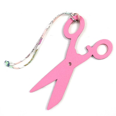 未使用品 エルメス バッグチャーム プティアッシュ ハサミ ピンク レッド