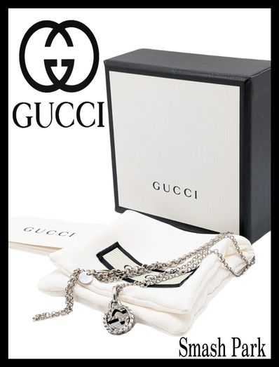 GUCCI Interlocking G Pendant Necklace