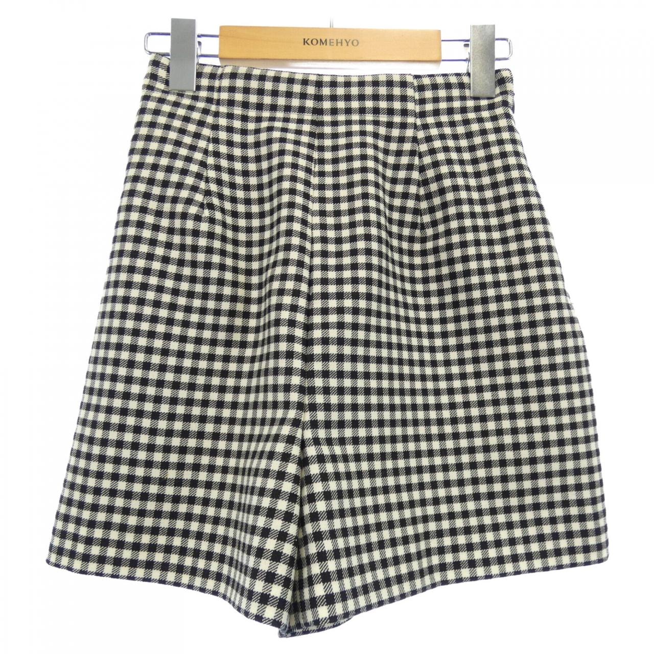 クリスチャンディオール CHRISTIAN DIOR 341P03A1542 ショートパンツ