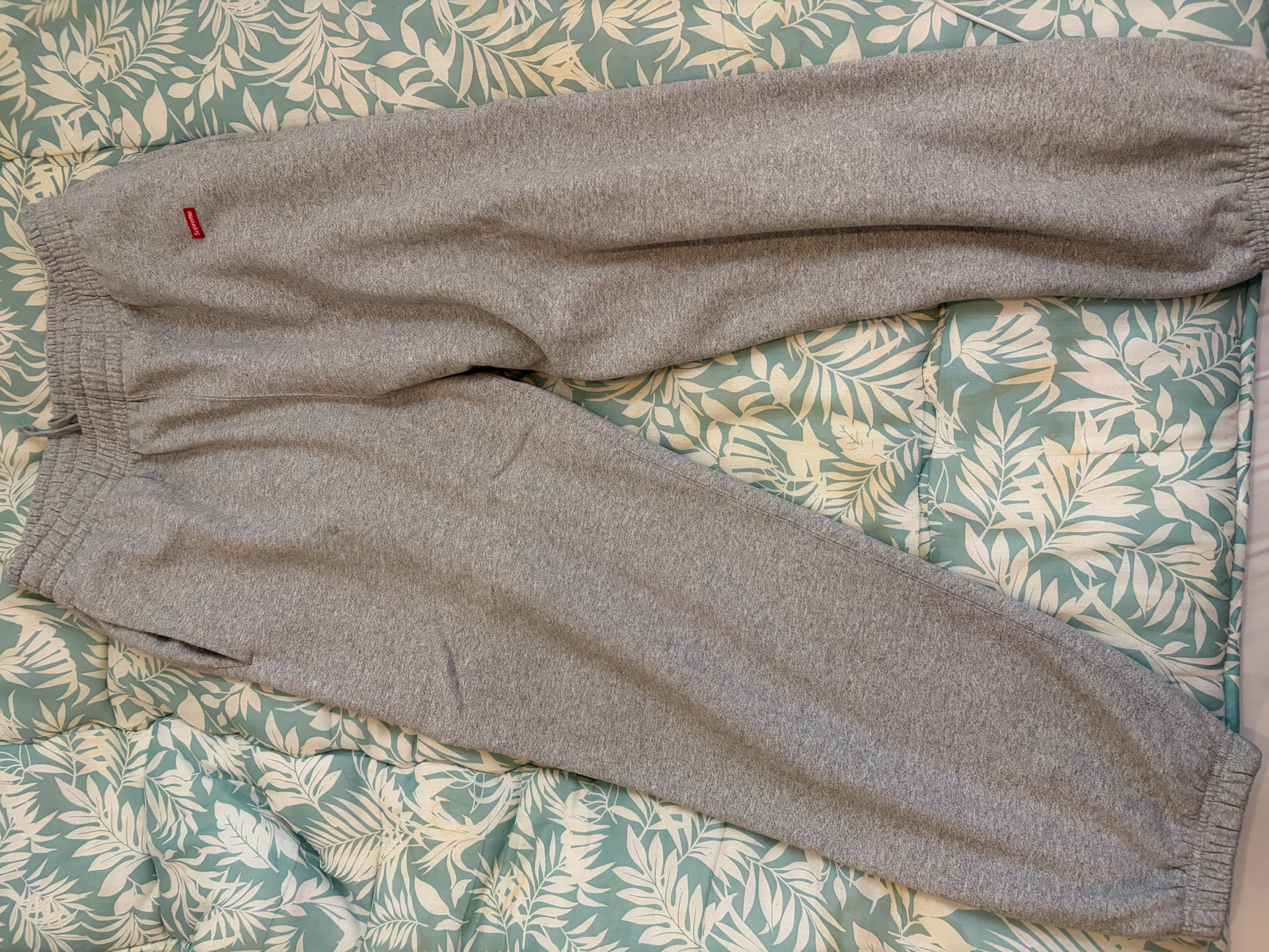 Supreme Small Box Sweatpant (25FW) "Heather Grey"