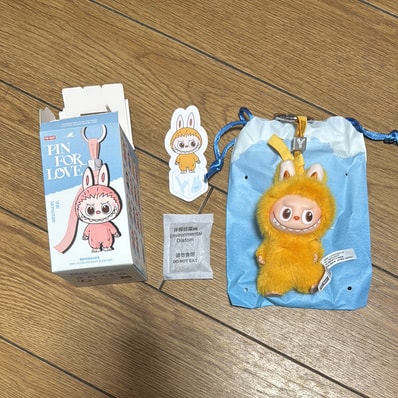 POP MART THE MONSTERS (LABUBU) Pin for Love Series-Vinyl Plush Pendant (N-Z) Y