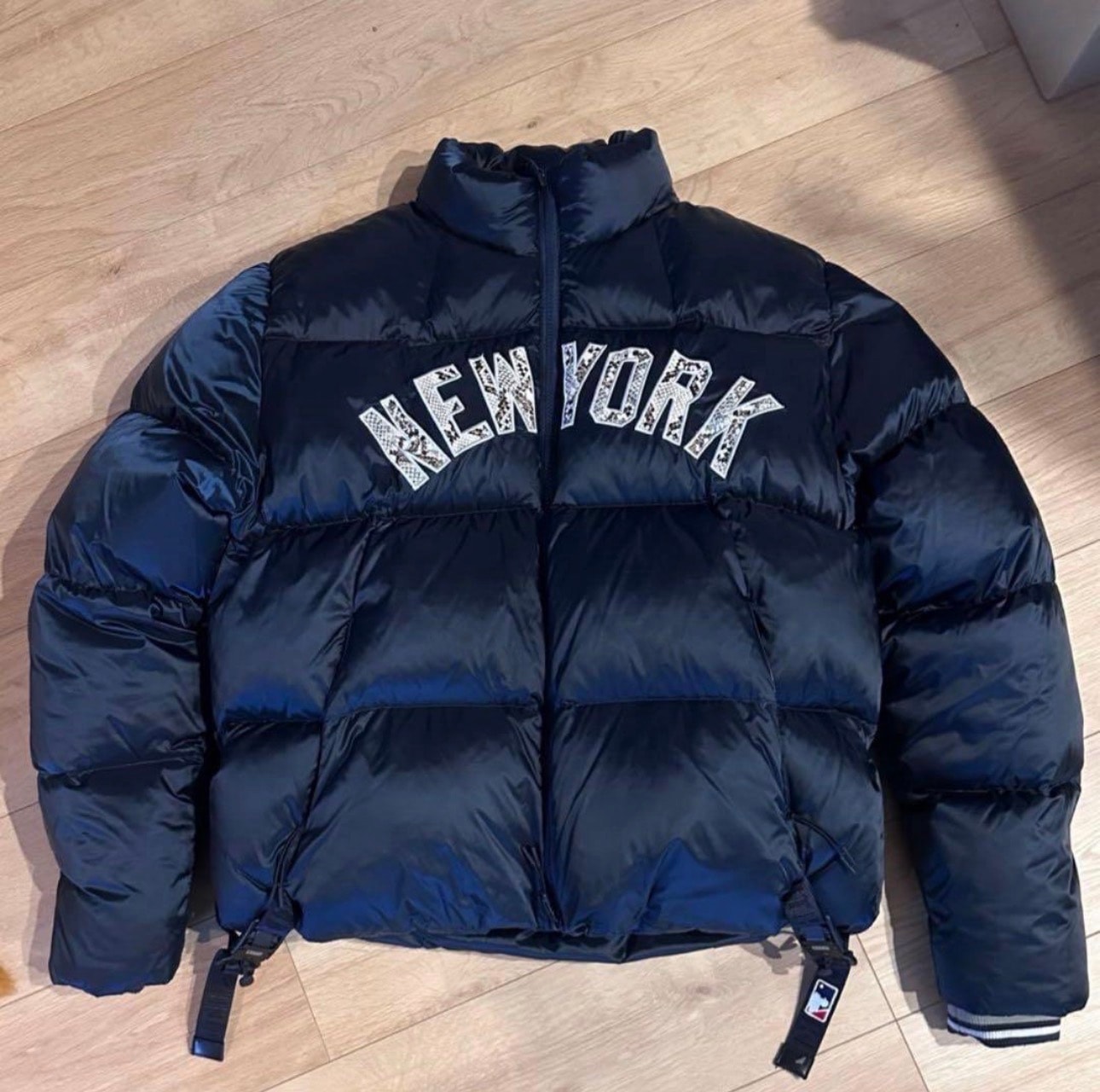 Kith x MLB New York Yankees Midi Puffer Jacket "Navy"