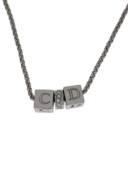 ディオール CD ロゴ キューブ ネックレス "シルバー"