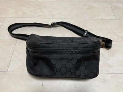 GUCCI ダークグレー×ブラック ウエストポーチ ボディーバッグ