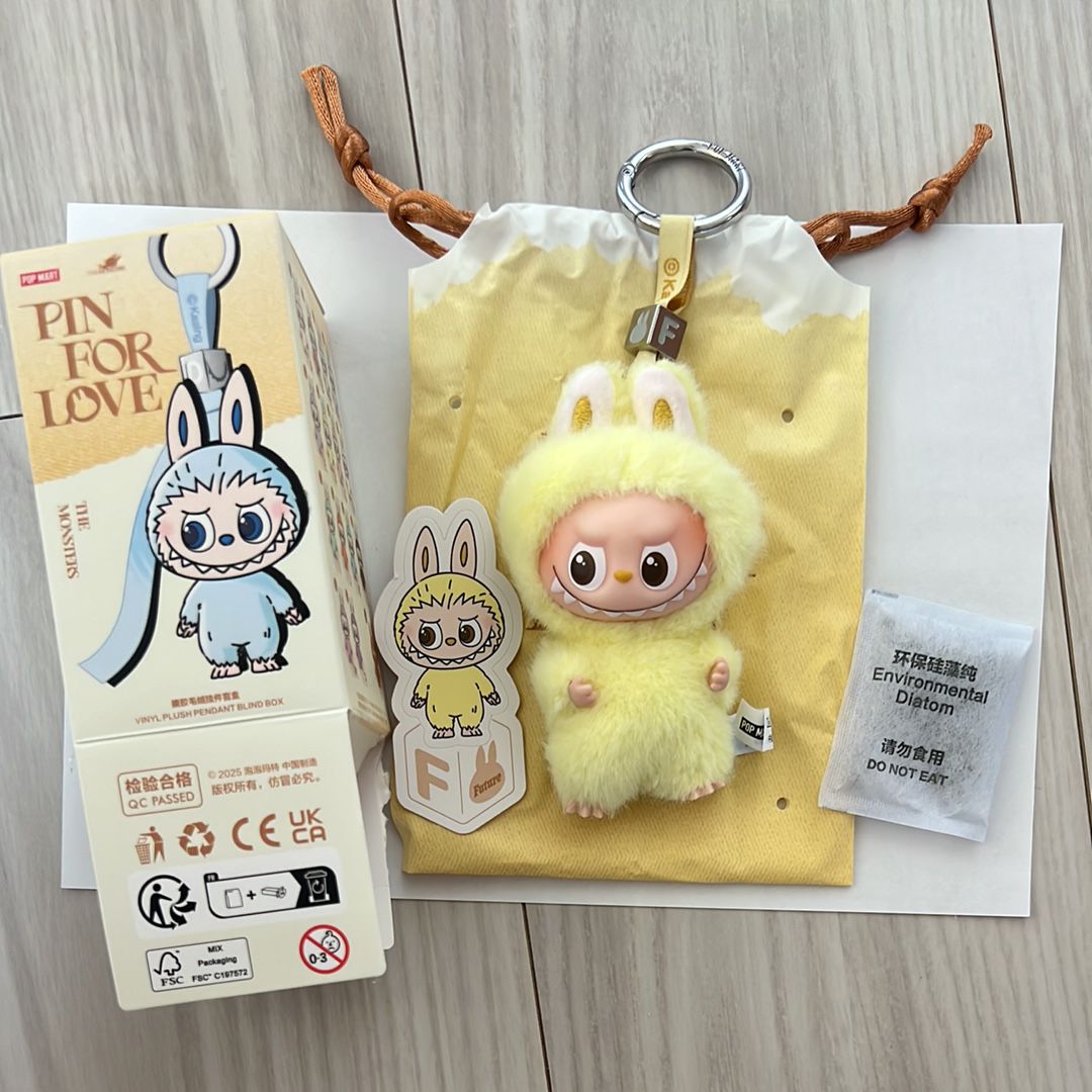 POP MART THE MONSTERS (LABUBU) Pin for Love Series-Vinyl Plush Pendant (A-M) F