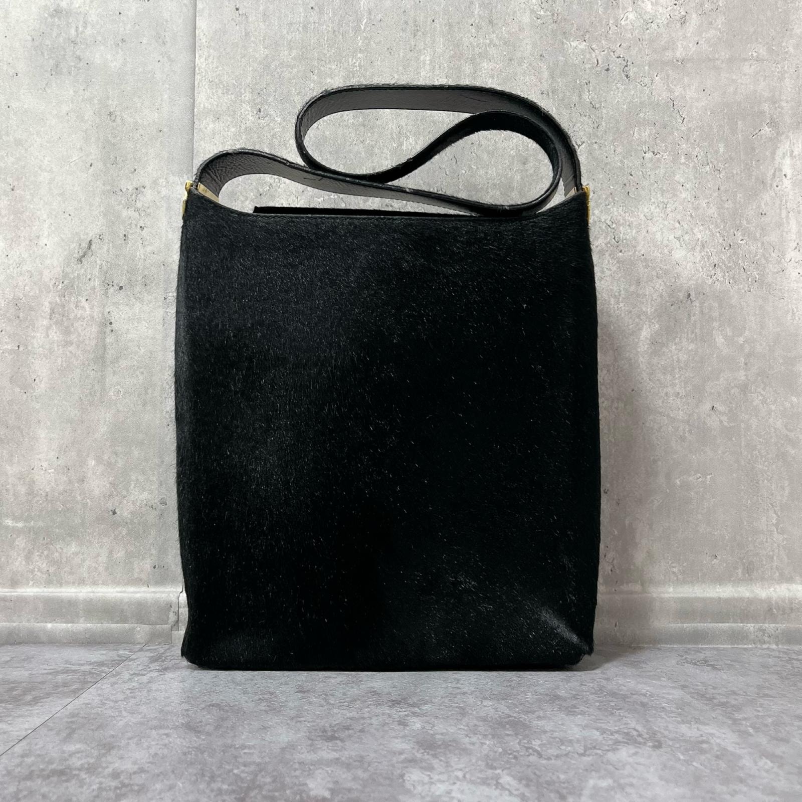 【Salvatore Ferragamo】サルヴァトーレフェラガモ ワンショルダーバッグ ハラコ ブラック ゴールド金具 肩掛け レディース ヴィンテージ