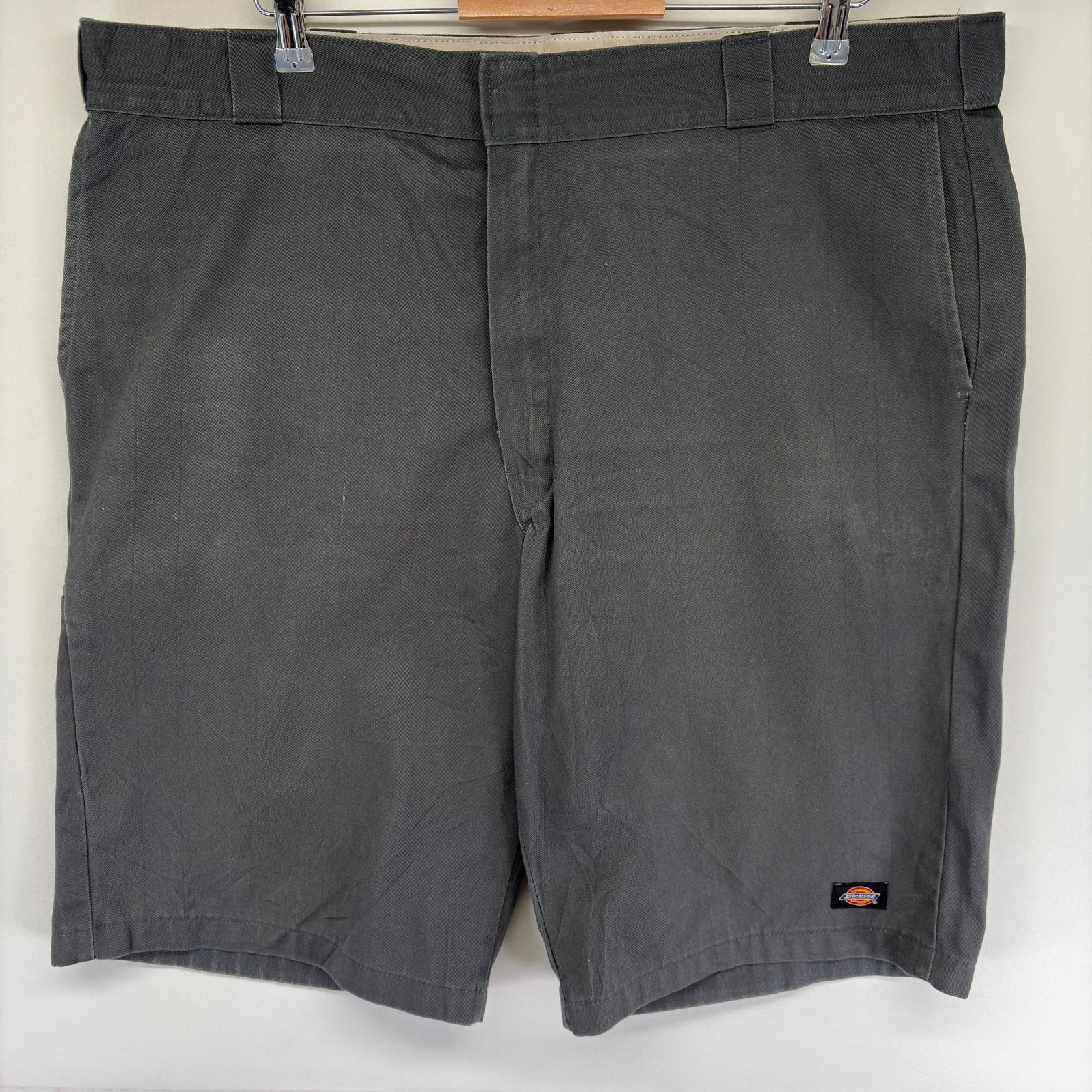 古着 ディッキーズ Dickies パンツ ハーフパンツ ショート 半ズボン ワーク ジッパーフライ ワンポイントロゴ w44  グレー系 メンズ