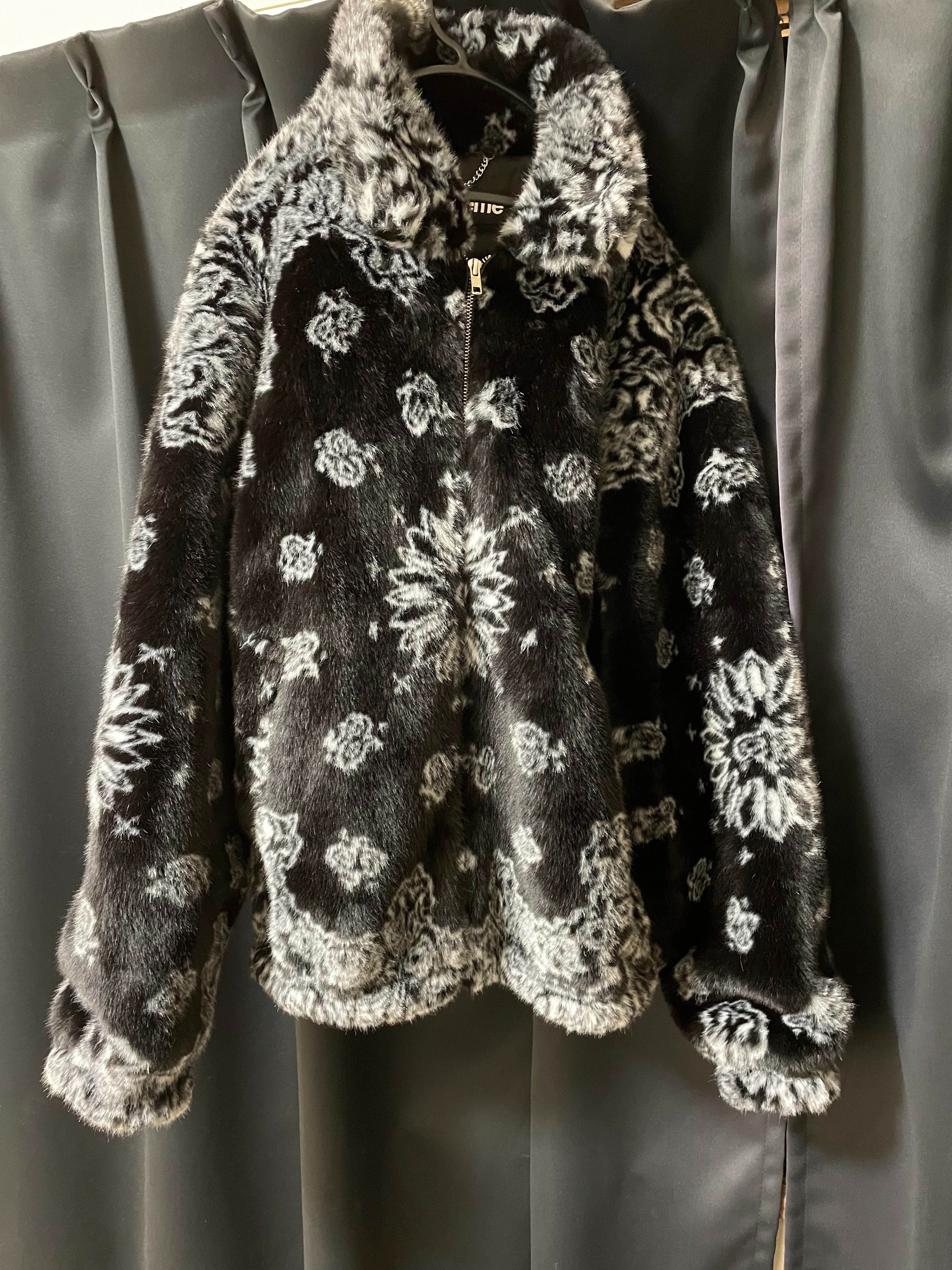 Supreme Bandana Faux Fur Bomber Jacket "Black"