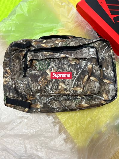 Supreme 19FW Duffle Bag "Real Tree Camo"